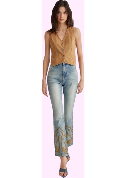 Kadın Pamuk Denim Flare Jean; Yüksek Bel Nakış Detaylı Günlük Kullanım Için Modern Tasarım