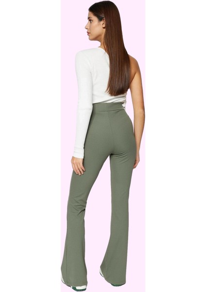 Kadın Renk Düz Desenli Flare Pantolon Esnek Yüksek Bel Günlük Kullanım Yaz Aylarının Vazgeçilmezi modelleri