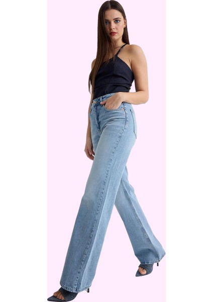 Kadın Pamuklu Denim Geniş Paça Pantolon Günlük Stil Özel Günler Yaz Aylarının Vazgeçilmezi fiyatları