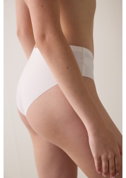 Ekru Fit Fitilli İz Yapmayan Düşük Bel Hipster Külot fiyatları