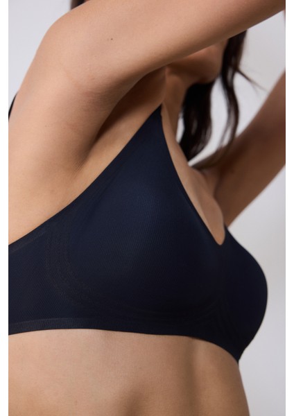 Siyah Zerogram Dikişsiz Balensiz Çıkarılabilir Kaplı Sütyen indirimleri