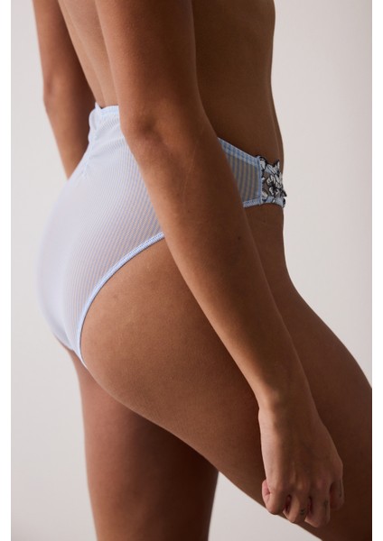 Çizgili Brode Detaylı Orta Bel Slip Külot modelleri