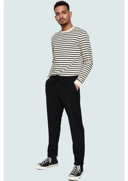 Erkek Viskoz Karışımlı Ince Dokuma Pantolon Dar Paça Slim Fit Model Yaz Aylarının Vazgeçilmezi modelleri