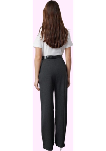 Kadın Boru Paça Düz Desenli Dokuma Pantolon Polyester Kış Mevsimi Yaz Aylarının Vazgeçilmezi modelleri