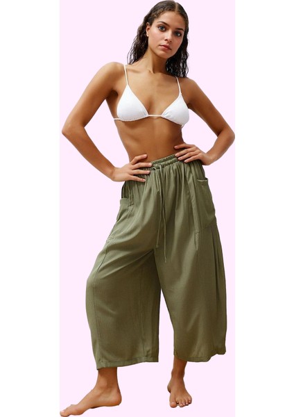 Kadın Plaj Pantolonu Viskoz Karışımlı Boru Paça Regular Boy Günlük Kullanım Modern Tasarım
