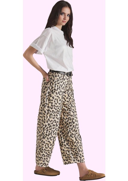 Kadın Leopar Desenli Barrel Denim Pantolon Pamuk Rahat ve Şık Günlük Kombinler Özel Günler fiyatları