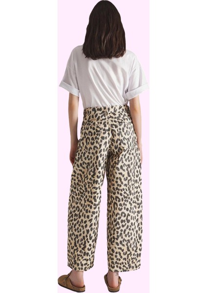 Kadın Leopar Desenli Barrel Denim Pantolon Pamuk Rahat ve Şık Günlük Kombinler Özel Günler modelleri