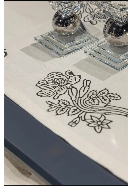 Manolya Desenli El Baskısı Runner modelleri