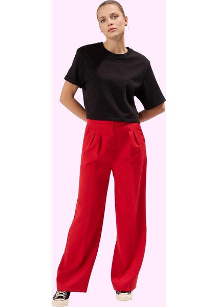 Kadın Boru Paça Pantolon Polyester Elastan Günlük ve Iş Kullanımı Yaz Aylarının Vazgeçilmezi