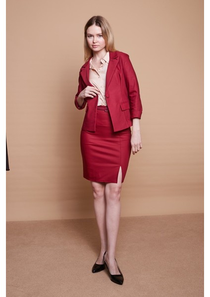 Yakalı Cep Kapaklı Kolu Duble Kapri Truvakar Kol Tek Düğme Pamuklu Hafif Likralı Kumaş Blazer Ceket-Bordo