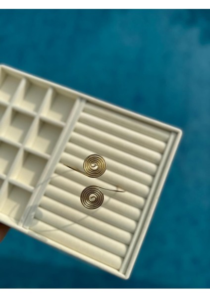 Daire Detay Pazu Bilekliği