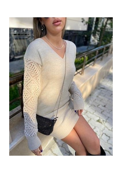 Kadın Uzun Kollu V Yakalı Mini Triko Elbise fırsatları