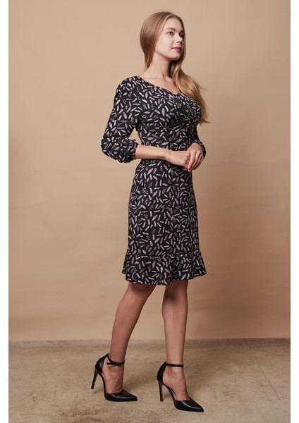 Kadın Hafif Likralı Yumuşak Dokulu Kumaş V Yaka Önü Düğümlü Eteği Volanlı Uzun Kol Diz Boy Elbise-Siyah Bej Konfeti indirimleri