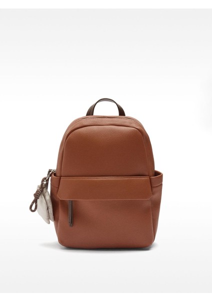 Sarkıt Aksesuarlı Sırt Çantası