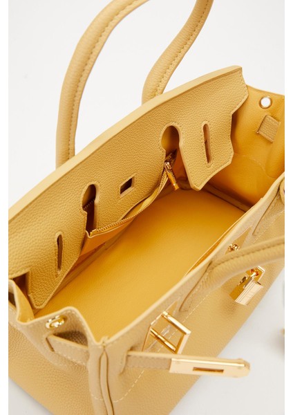 Sarı Aksesuar Detay Bölmeli El Çantası modelleri