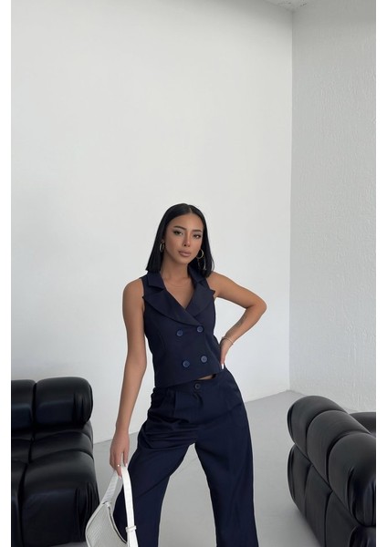 Şal Yaka Düğmeli̇ Yelek