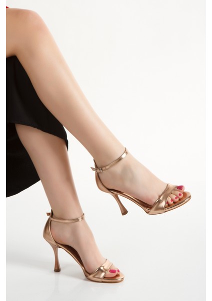 Kadın Platform Taban Tek Bant Yüksek Topuklu Ayakkabı UN001-0608