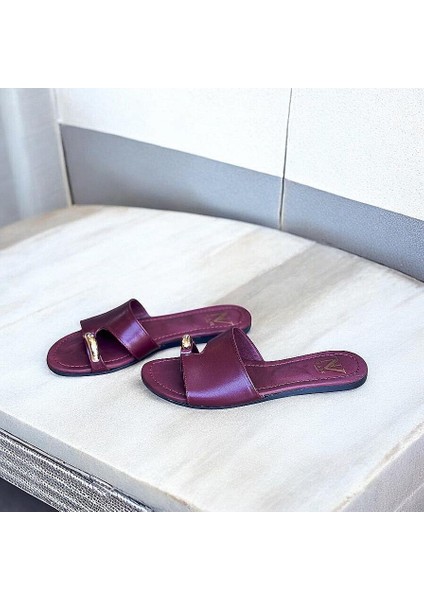 Bordo Karartmalı Hakiki Deri Tokalı Parmak Arası Kadın Şık ve Rahat Terlik modelleri