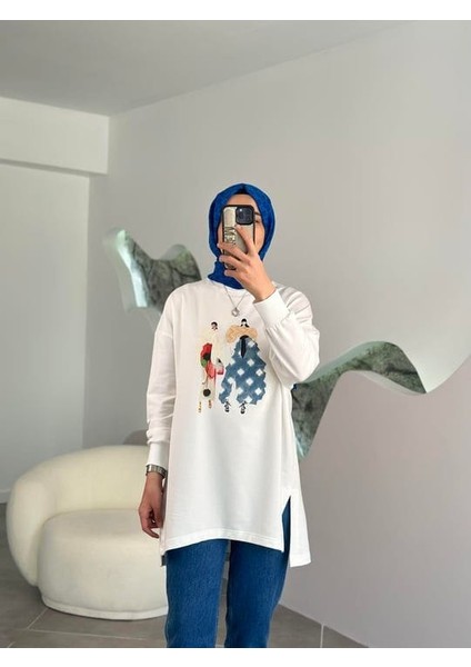 Önü Kız Baskılı Geniş Kesim Tunik
