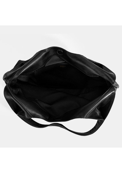 Kadın Siyah Monogram Baskılı Deri Omuz Çantası