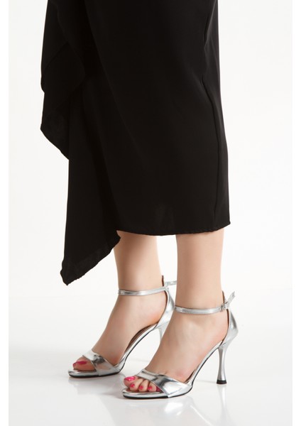Kadın Platform Taban Tek Bant Yüksek Topuklu Ayakkabı UN001-0608 modelleri