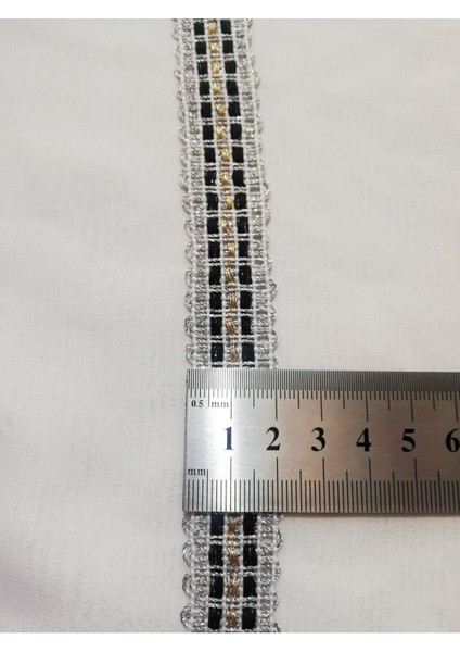 Gümüş Simli Şerit fırsatları