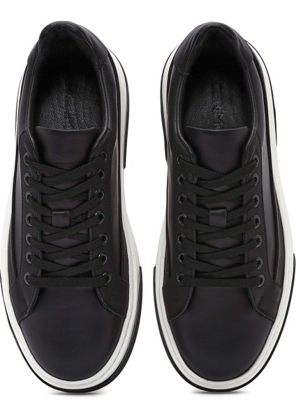 Erkek Siyah Bağcıklı Kalın Tabanlı Deri Sneaker 25WFD610918