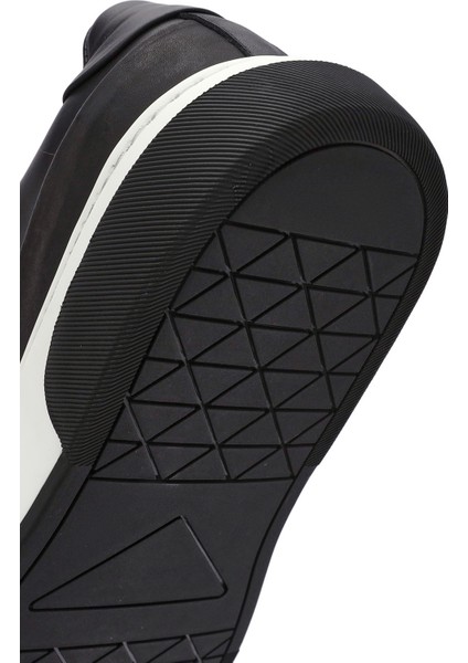 Erkek Siyah Bağcıklı Kalın Tabanlı Deri Sneaker 25WFD610918