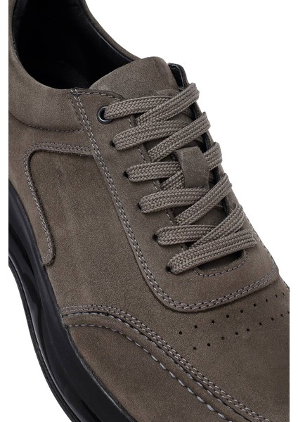 Erkek Gri Bağcıklı Kalın Tabanlı Nubuk Deri Sneaker 25WFD6114V3
