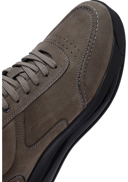 Erkek Gri Bağcıklı Kalın Tabanlı Nubuk Deri Sneaker 25WFD6114V3