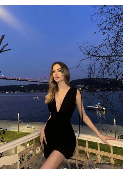 Omuzu Ip Askılı Şortlu Elbise - Siyah