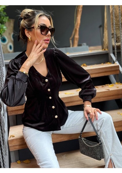 Kadın Uzun Kollu V Yakalı Önden Düğmeli Kısa Kadife Bluz indirimleri
