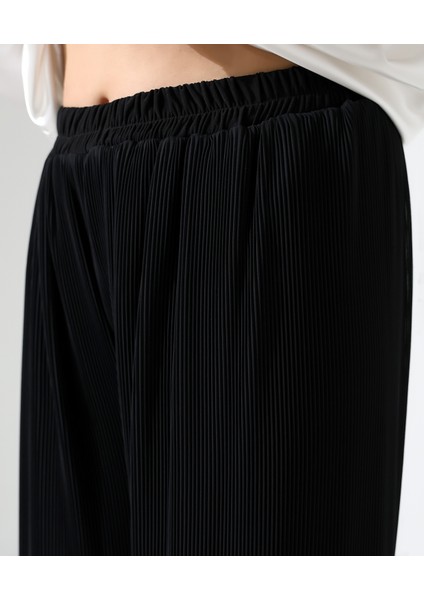 Piliseli Astarlı Şifon Pantolon