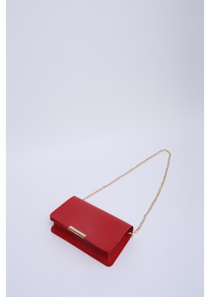 Kırmızı SHK186 Suni Deri Tek Bölmeli Çıtçıtlı Zincir Askılı El , Kol ve Omuz Çantası