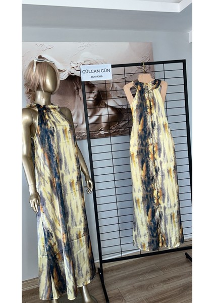 Batik Desen Halter Yaka Elbise fırsatları