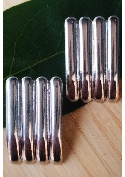 Gümüş Renk Lüks Gösterişli Figürlü Büyük Küpe