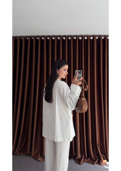 Beyaz Düğmeli Oversize Ceket fiyatları