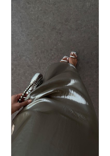 Gümüş Parlak Elbise indirimleri