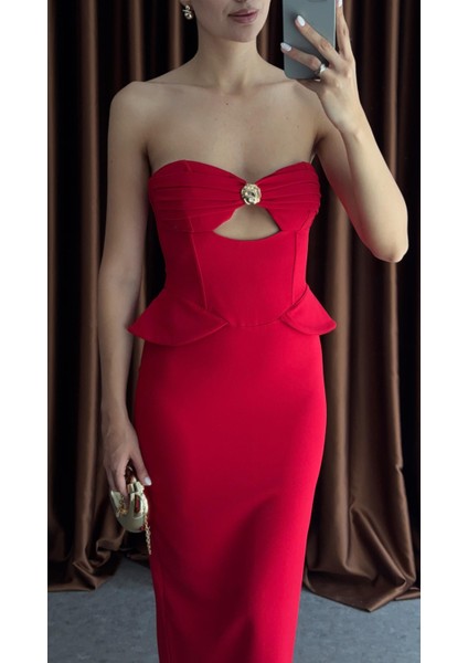 Göğüs Gold Detaylı Kırmızı Elbise fırsatları