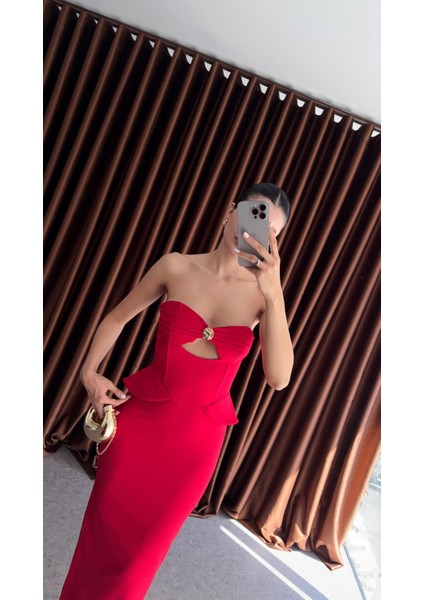 Göğüs Gold Detaylı Kırmızı Elbise indirimleri