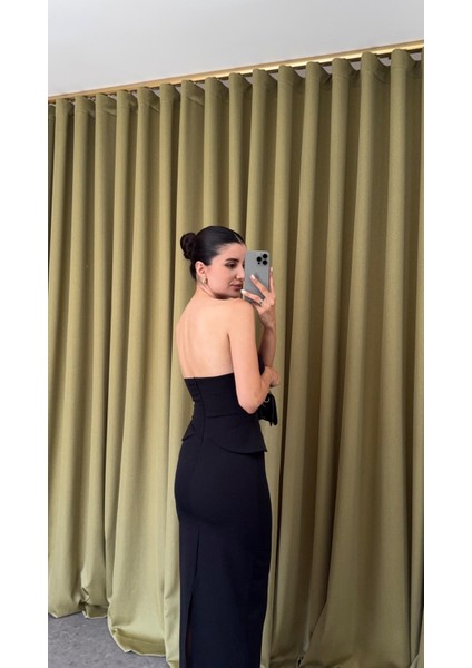 Göğüs Gold Detaylı Siyah Elbise fiyatları