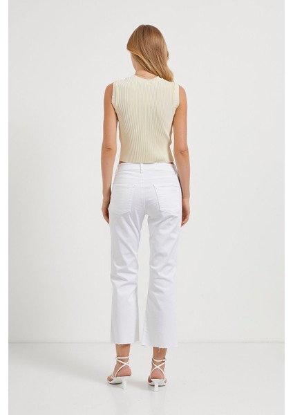 Bisiklet Yaka Piliseli Kolsuz Yumuşak Dokulu Rahat Form Kısa Bluz fiyatları