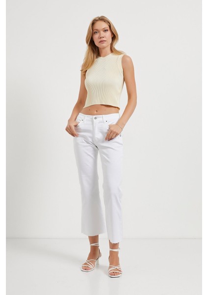 Bisiklet Yaka Piliseli Kolsuz Yumuşak Dokulu Rahat Form Kısa Bluz fırsatları