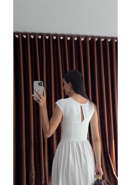 Omuz Detaylı Keten Beyaz Elbise fiyatları