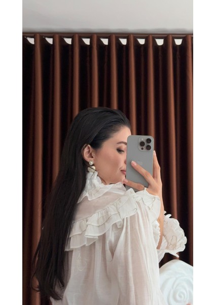 Romantik Beyaz Bluz fiyatları