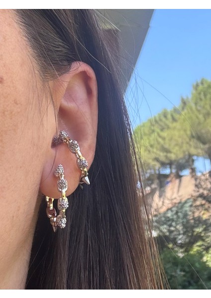 Çift Renkli Çivili Halka Küpe fırsatları