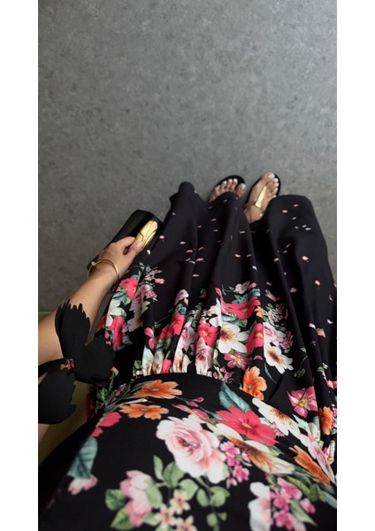Askılı Çiçekli Siyah Elbise indirimleri