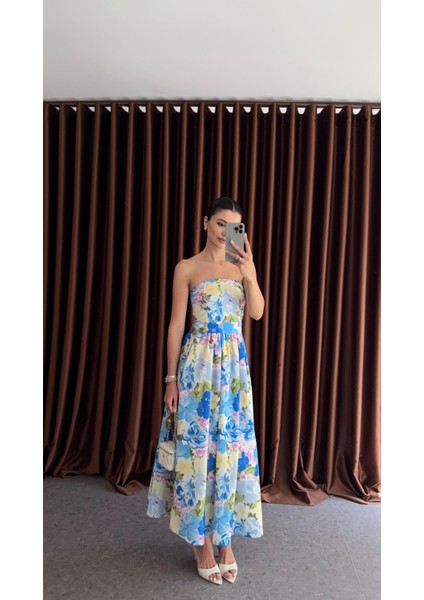 Mavi Çiçekli Straplez Elbise
