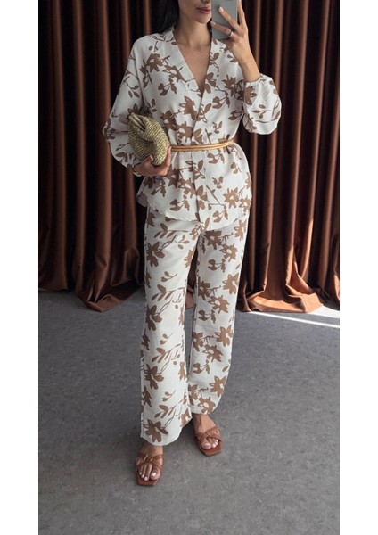 Sütlü Kahve Çiçek Desenli Keten Takım fırsatları