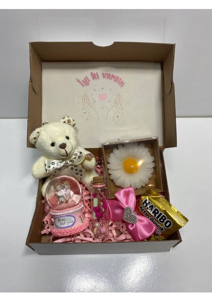 Ciddi Ilişki Yüzüklü Mini Hediye Kutusu, Peluş Ayıcık, Işıklı Kar Küresi, Jelibon ve Daha Fazlası fiyatları